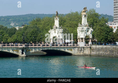 Maria Cristina ponte sul Rio dell'Urumea, Donostia-San Sebastián, Gipuzkoa, Paesi Baschi Foto Stock