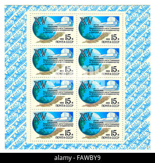 Unione Sovietica - circa 1990: un timbro stampato in URSS mostra immagine di accordi di Helsinki, Atto Finale di Helsinki, o la dichiarazione di Helsinki è stato Foto Stock