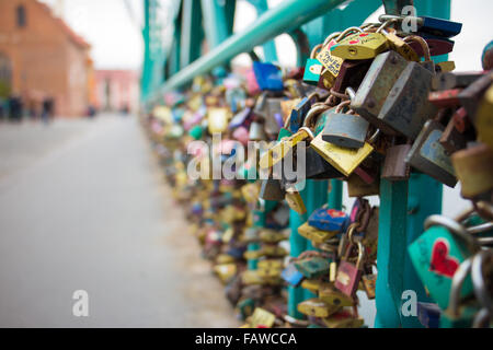 Partite su un ponte a Wroclaw Foto Stock