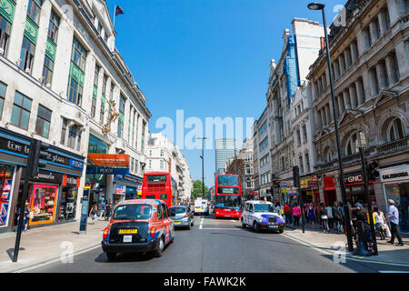 Londra, il traffico su Oxford Street Foto Stock