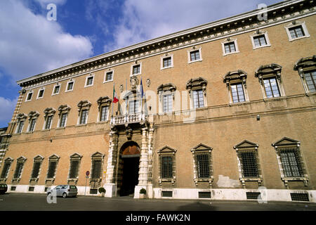 Italia, Emilia Romagna, Forlì, Piazza Ordelaffi, Palazzo Paulucci-Piazza Foto Stock