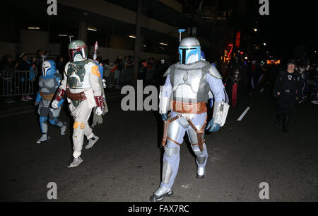 2015 Hollywood parata natalizia di scatti di auto dotate di: atmosfera dove: Hollywood, California, Stati Uniti quando: 30 Nov 2015 Foto Stock