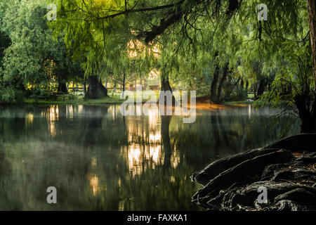 Camecuaro è un lago naturale di Michoacán México un posto meraviglioso da visitare Foto Stock