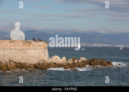La Grande Nomade d'Antibes di Jaume da Plensa a, Antibes, Côte d'Azur, Riviera francese, situato tra Nizza e Cannes, Francia Foto Stock