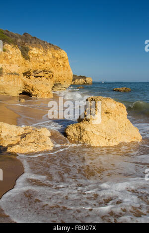 Spiaggia di Praia de Santa Eulalia, nei pressi di Albufeira, Algarve, PORTOGALLO Foto Stock