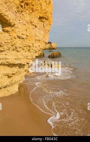 Spiaggia di Praia de Santa Eulalia, nei pressi di Albufeira, Algarve, PORTOGALLO Foto Stock