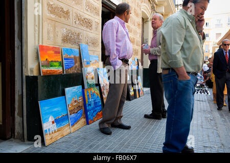 Mercato di domenica in Piazza Libertad, un giro al mercato centrale.Cádiz, Andalucía, Spagna Foto Stock