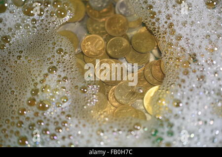 Gran mucchio di vecchio e sporco delle monete in euro Foto Stock