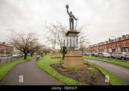 Il Lancashire Fusiliers War Memorial, Torre dei giardini, Bury, Greater Manchester, Inghilterra Foto Stock