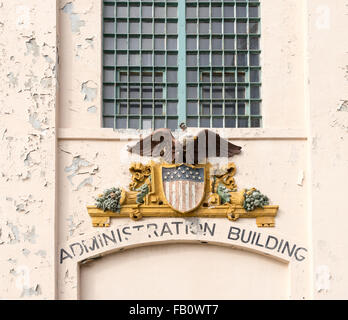 Edificio Amministrativo presso l'ex carcere sull isola di Alcatraz a San Francisco Bay Foto Stock