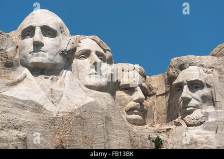 Il monte Rushmore contro il cielo chiaro Foto Stock