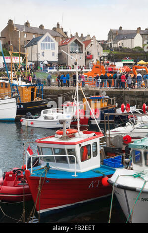 Il tradizionale scozzese Boat Festival a Dinnet - Aberdeenshire, Scozia. Foto Stock