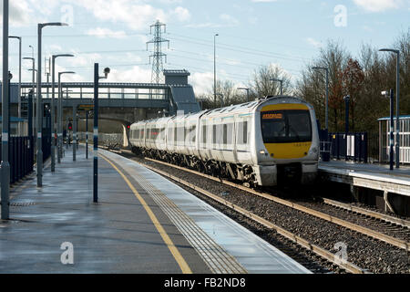 Chiltern Railways treno a Oxford Parkway station, Oxfordshire, Regno Unito Foto Stock