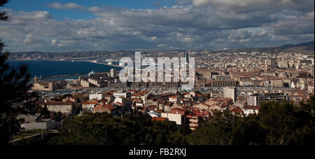 Marsiglia, Blick von der Basilique Notre-Dame-de-la-Garde nach Norden Foto Stock