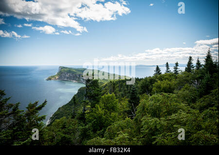 Forillon National Park come visto dal punto di osservazione in cima Mount-St-Alban, Gaspe Peninsula, Quebec, Canada Foto Stock