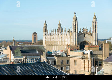 Tetti e skyline a Cambridge Regno Unito mostra Kings College Chapel e altri edifici Foto Stock