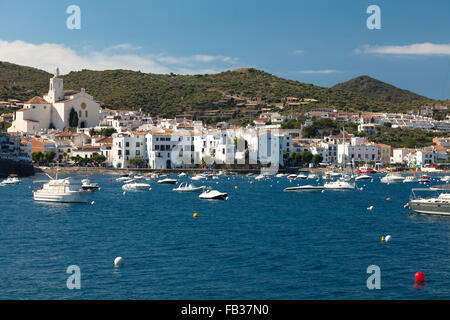 La città di Cadaquès in Alt Empordà, la Catalogna Foto Stock