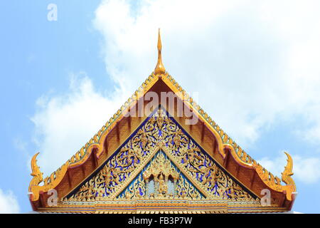 Gable apice della chiesa a Bangkok in Tailandia Foto Stock