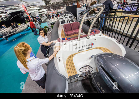 Londra, Regno Unito. 8 gennaio, 2016. British realizzate nervature sulla nervatura Eye stand - London Boat Show si apre al centro Ecel a Londra. Credito: Guy Bell/Alamy Live News Foto Stock