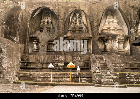 Rock-cut candi santuari di Gunung Kawi Tempio Tampaksiring nei pressi di Ubud, Bali, Indonesia Foto Stock