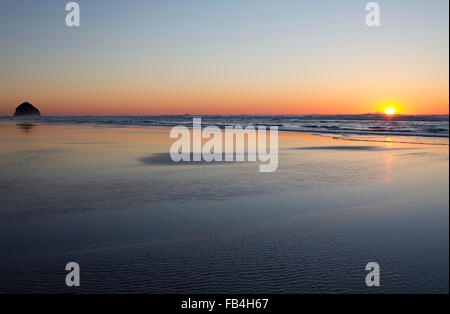 Tramonto a Tierra Del Mar, Oregon, U.S.A. Foto Stock