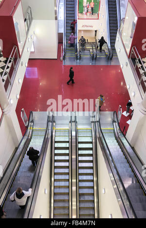 Manhattan Mall sulla Avenue of the Americas, NYC Foto Stock