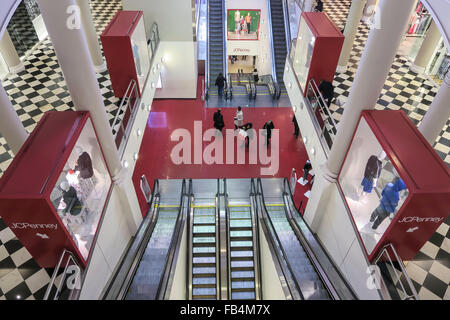 Manhattan Mall sulla Avenue of the Americas, NYC Foto Stock