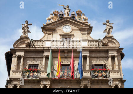 La facciata del Municipio di Pamplona Plaza concistoriali - Navarra, Spagna Foto Stock