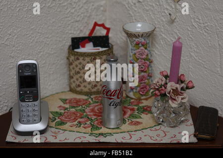 Ancora Vita con argento Coca Cola Light Bottlle Foto Stock
