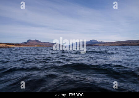 Kayak di mare sul piccolo Loch Ginestra Foto Stock