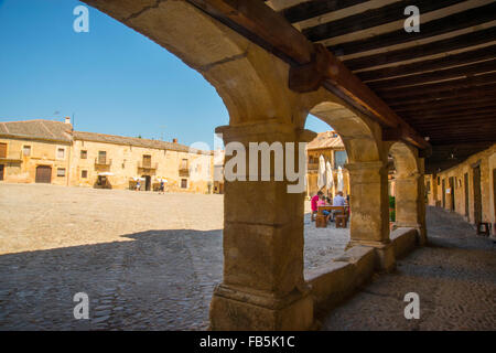 Piazza Principale. A Pedraza, provincia di Segovia Castilla Leon, Spagna. Foto Stock