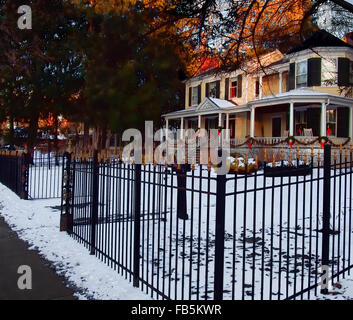 Cazenovia, New York, Stati Uniti d'America. Il 5 gennaio 2016. Una delle tante belle case che la linea Albany Street in Cazenovia , New York Foto Stock