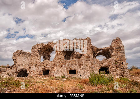 Le rovine dell'antico ospedale bizantina in lato, Turchia. Foto Stock