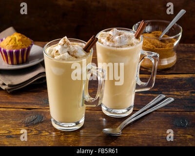 Coconutty chai latte Foto Stock