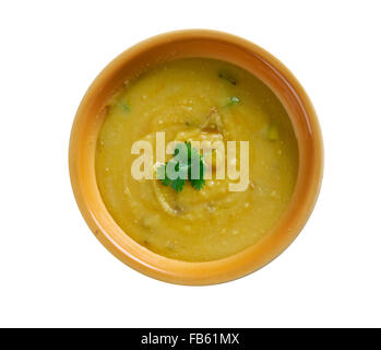 Dhal Baht - Vegan giallo condito di piselli spezzati Foto Stock