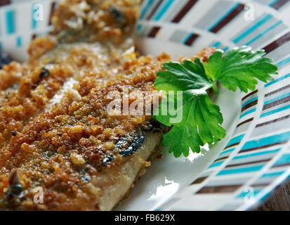 Aringa scozzese . Pesce fritto in farina di avena Foto Stock