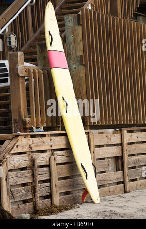 Surfboard pendente a Swami Beach in Encinitas, California Foto Stock