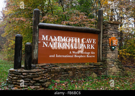 Parco nazionale di ingresso di servizio segno, il Parco nazionale di Mammoth Cave, Kentucky, Stati Uniti d'America Foto Stock