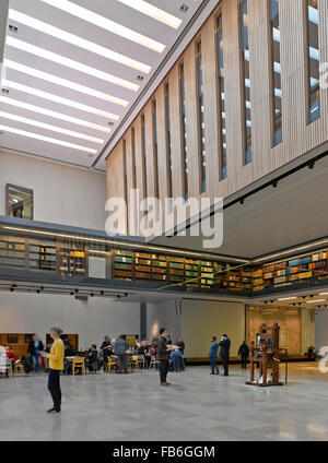 Atrio principale. Weston biblioteca, Oxford, Regno Unito. Architetto: Wilkinson Eyre, 2015. Foto Stock