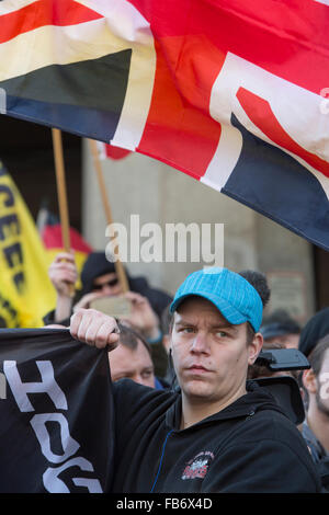 Il 'xenofobi Pegida' movimento era chiamato il sabato (01/09/2016) dopo i massicci attacchi contro le donne Foto Stock