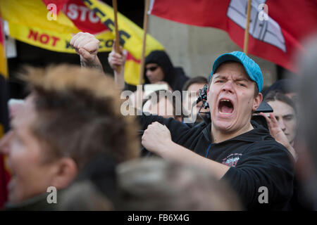 Il 'xenofobi Pegida' movimento era chiamato il sabato (01/09/2016) dopo i massicci attacchi contro le donne Foto Stock