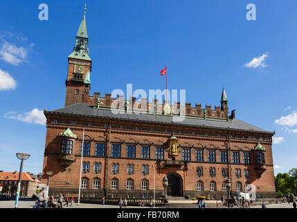 Municipio nella piazza del Municipio (Rådhuspladsen), Copenhagen, Zelanda, Danimarca, Scandinavia, Europa Foto Stock