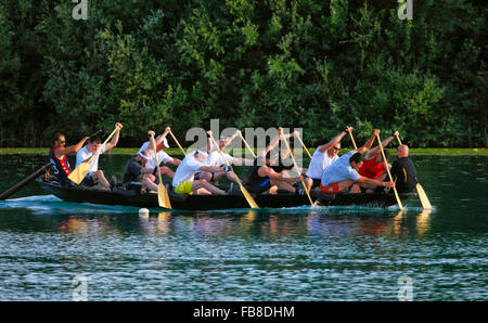 Tradizionale marathon sul fiume Neretva in Dalmazia, Croazia Foto Stock