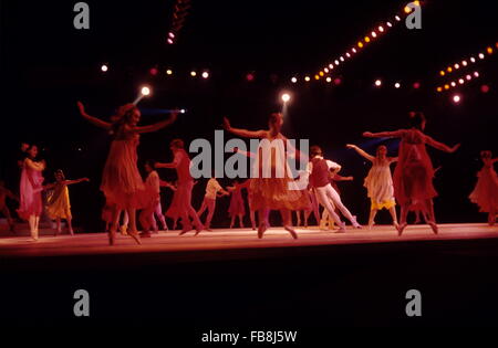 "Romeo e Giulietta" ballet; coreografo: Maurice BEJART. - 1966 - Francia / Ile-de-France (Regione) / Parigi - "Romeo e Giulietta" ballet; coreografo: Maurice BEJART. - Maurice BEJART ; - Romeo e Giulietta ballet ; - Philippe Gras / Le Pictorium Foto Stock