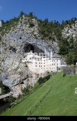 Il Castello di Predjama. Postumia, Slovenia Foto Stock