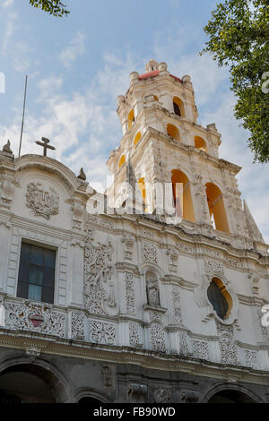 Il Templo del Espiritu Santo, fondata dai gesuiti, è un edificio del XVIII secolo la chiesa Cattolico Romana nella storica città di Puebla Messico. Foto Stock