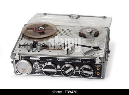 Nagra III registratore a nastro su sfondo bianco Foto Stock