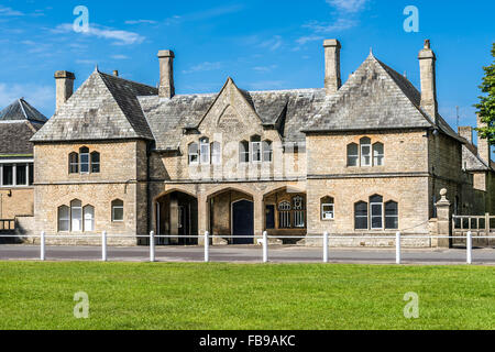 Incantevole vecchio cotswold stone house a Witney,Oxfordshire, England, Regno Unito Foto Stock