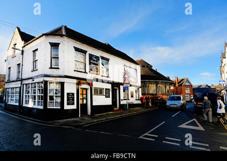 Per i mercati tenuti martedì venerdì e sabato mattina in e attorno alla città il turno della costruzione del mercato, Tenbury Wells Foto Stock