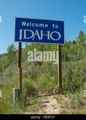 Benvenuto a Idaho cartello stradale al confine con Wyoming nel Tetons Foto Stock